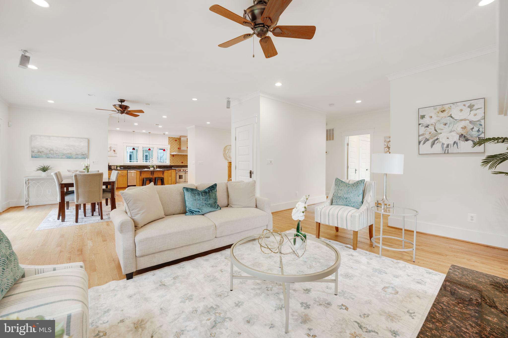 VIENNA WOODS - Residential