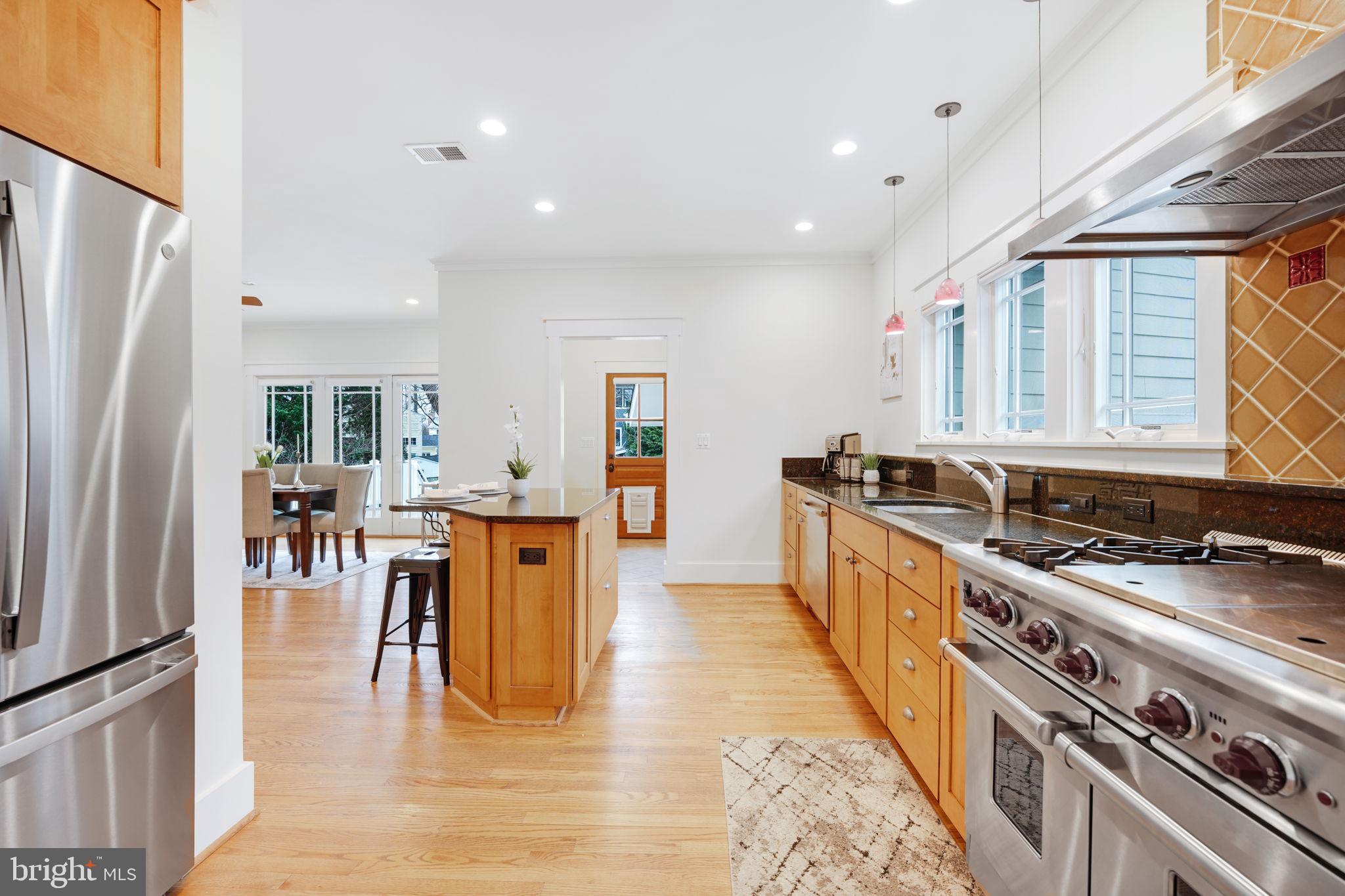 VIENNA WOODS - Residential