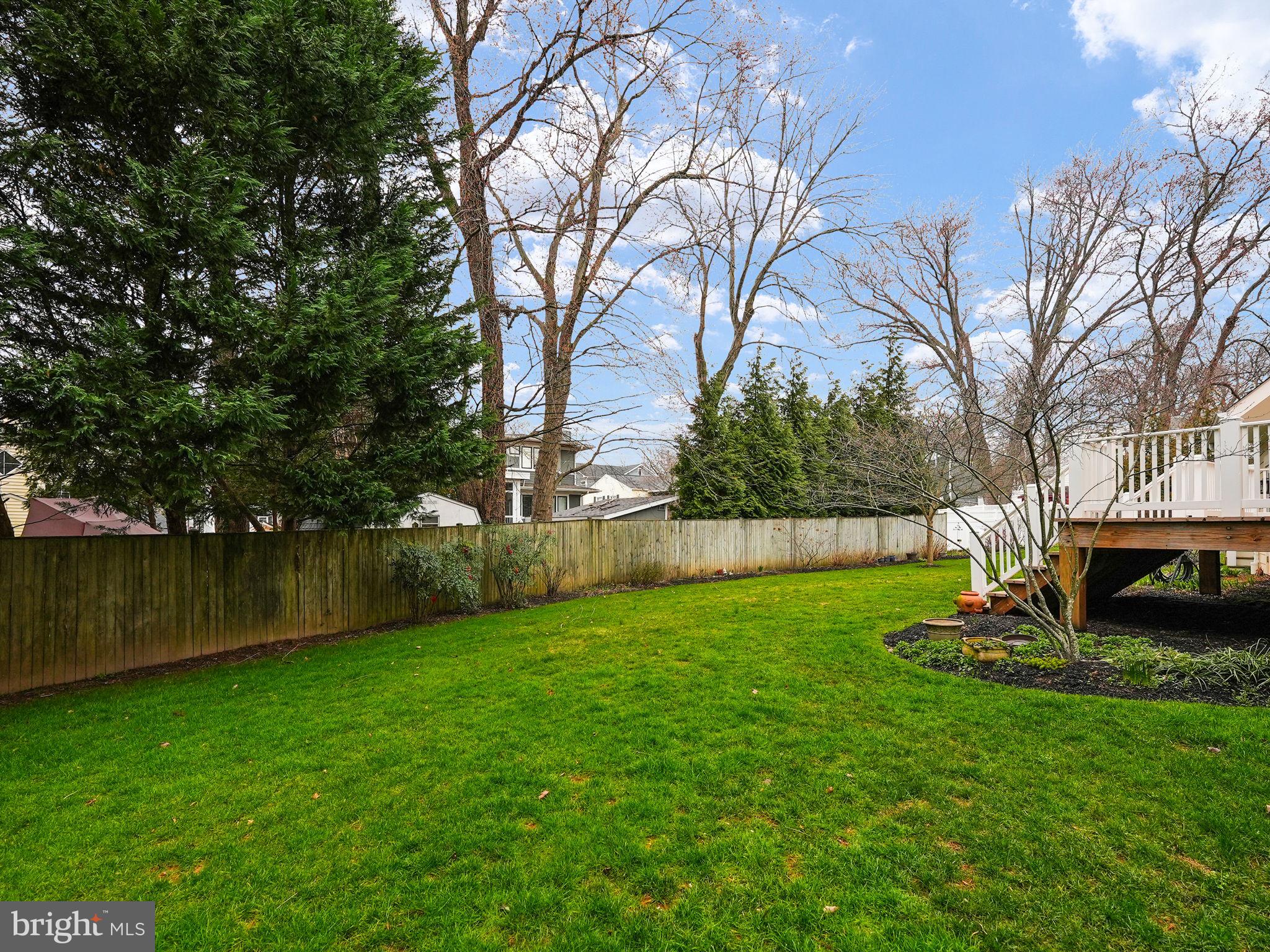 VIENNA WOODS - Residential