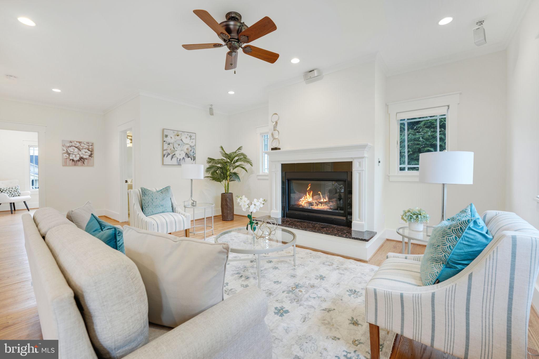 VIENNA WOODS - Residential