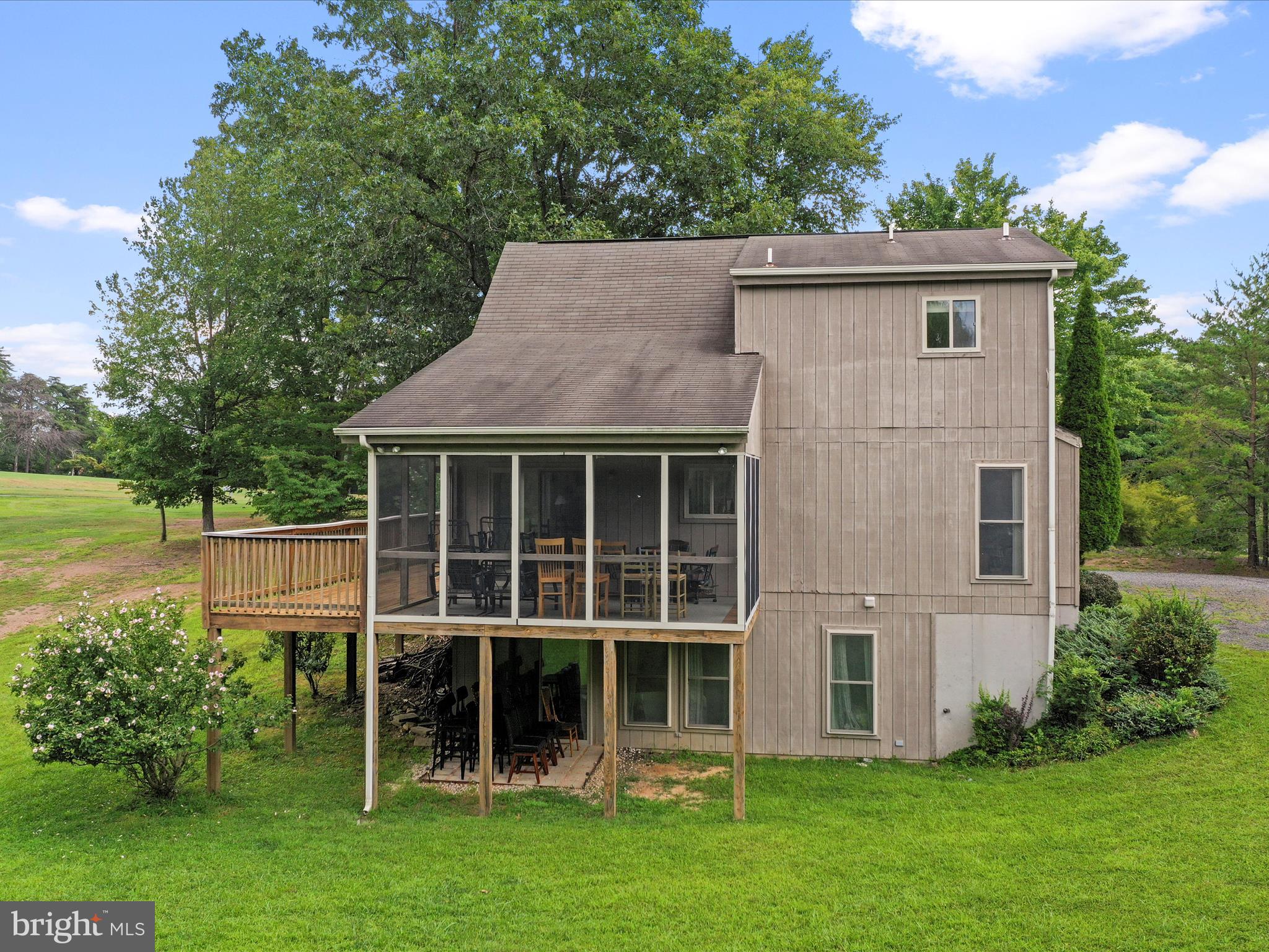 THE WOODS - Residential