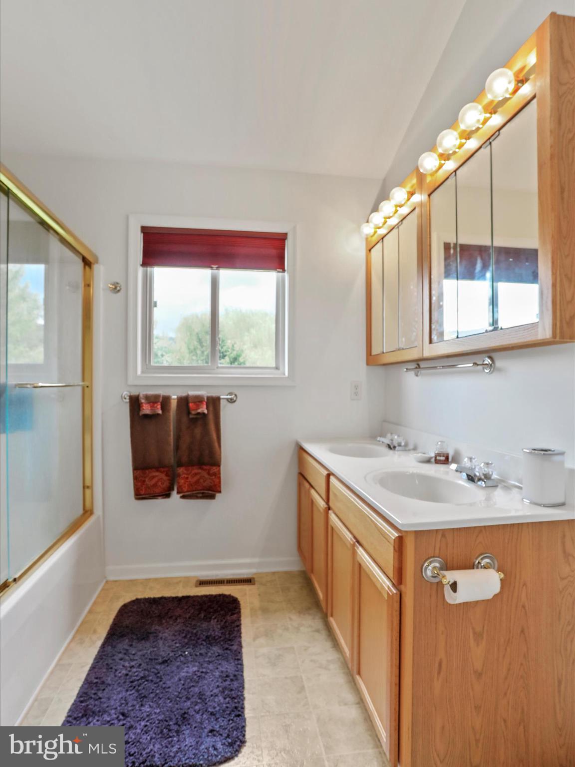 THE WOODS - Residential