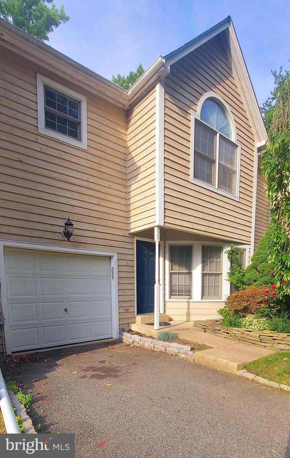 CHESAPEAKE CLUB CONDOS - Residential