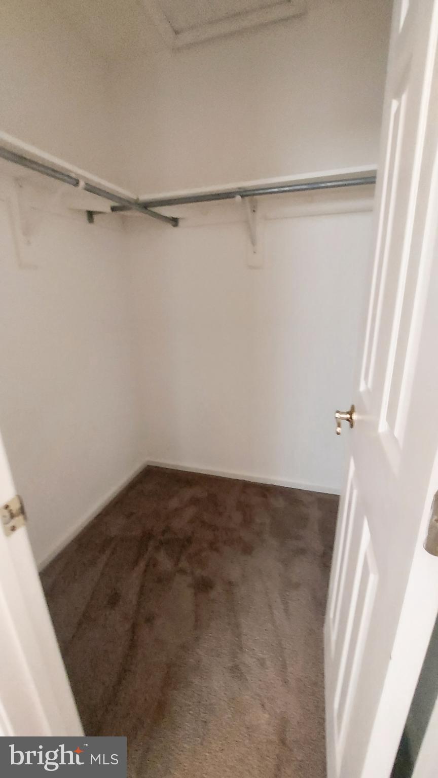 CHESAPEAKE CLUB CONDOS - Residential