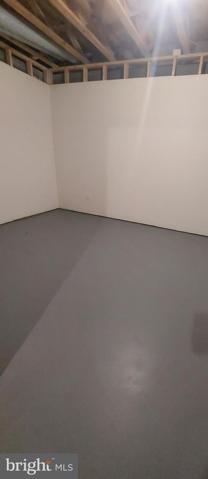 CHESAPEAKE CLUB CONDOS - Residential