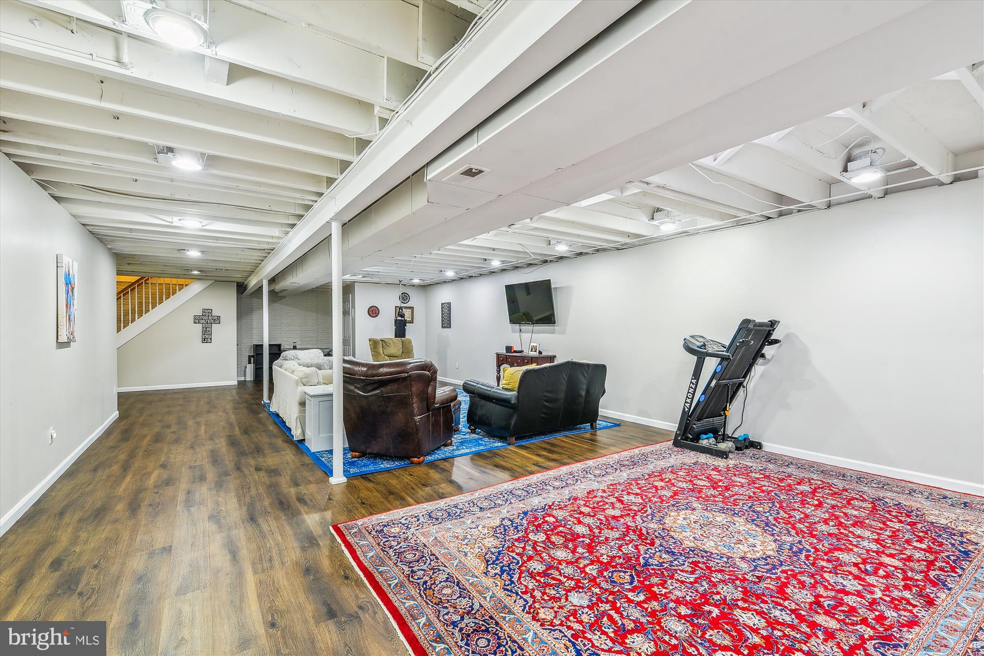 DULANY HILLS - Residential