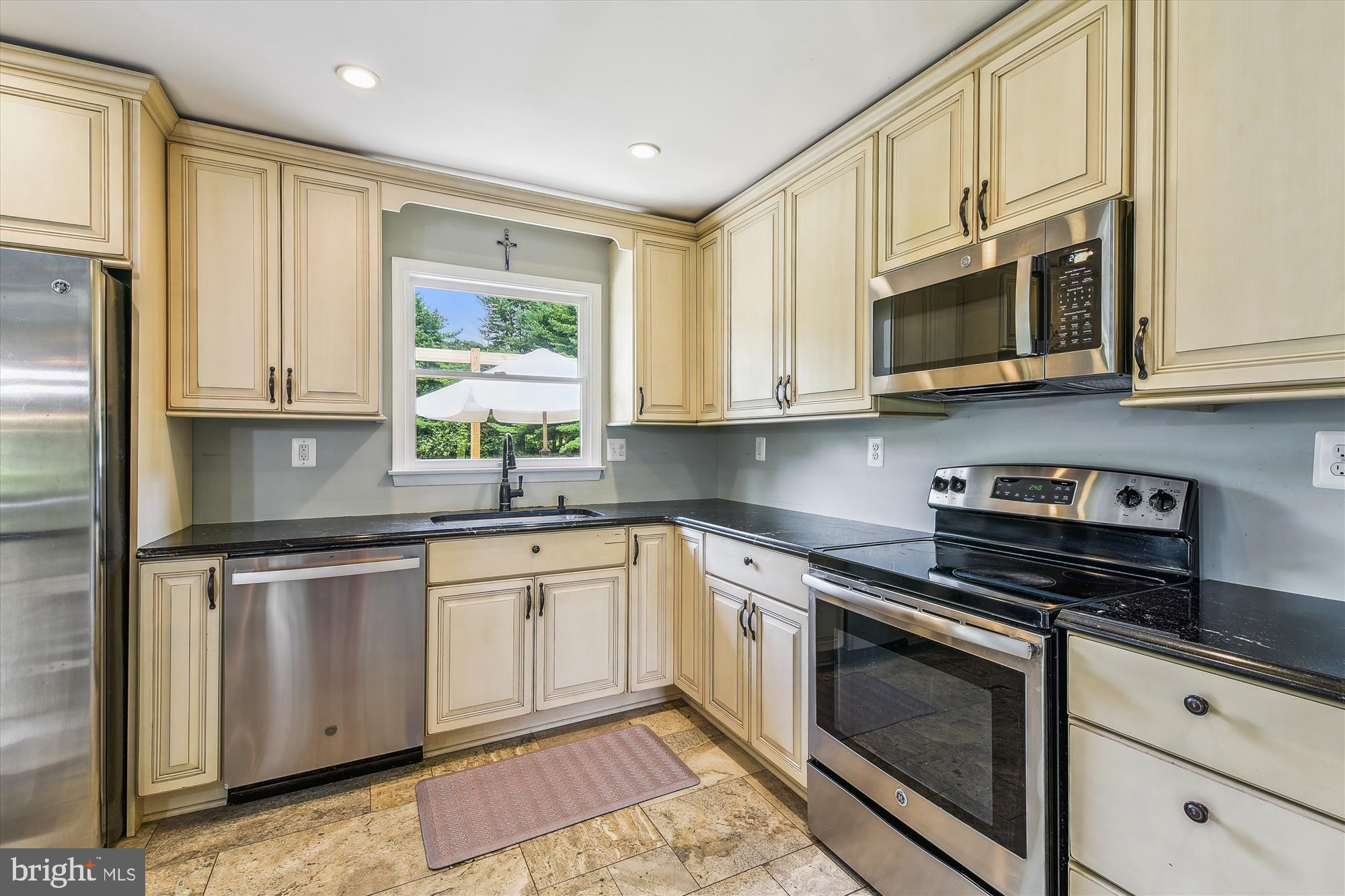 DULANY HILLS - Residential