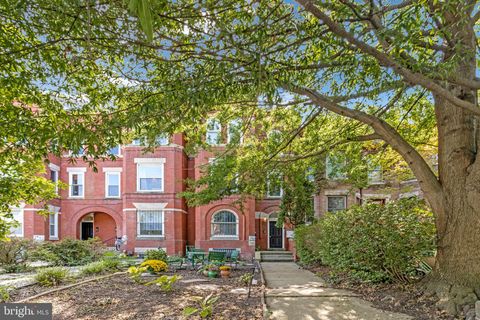 1443 EAST CAPITOL STREET SE 1 WASHINGTON DC 20003