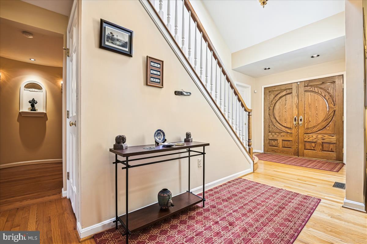 BRIDLESHIRE - Residential