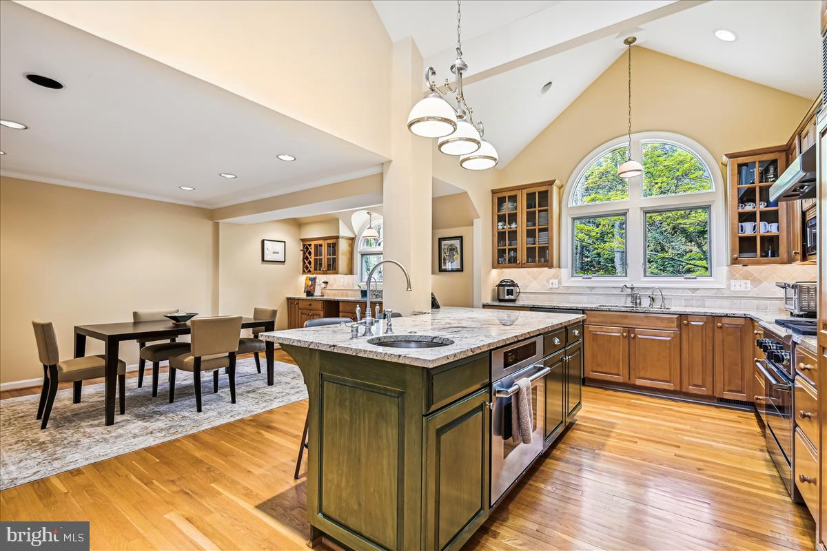 BRIDLESHIRE - Residential