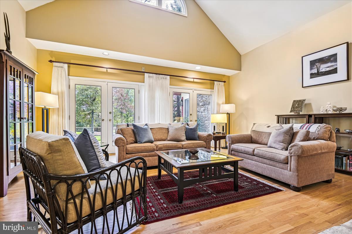 BRIDLESHIRE - Residential