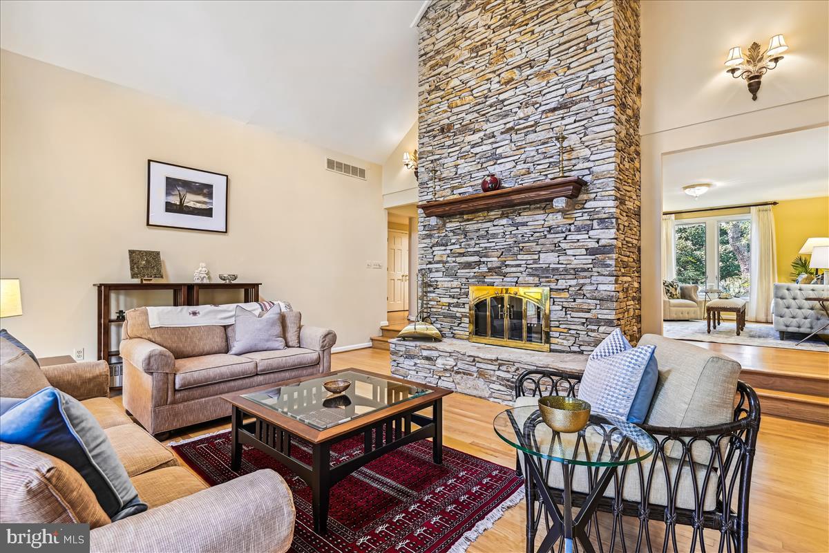 BRIDLESHIRE - Residential