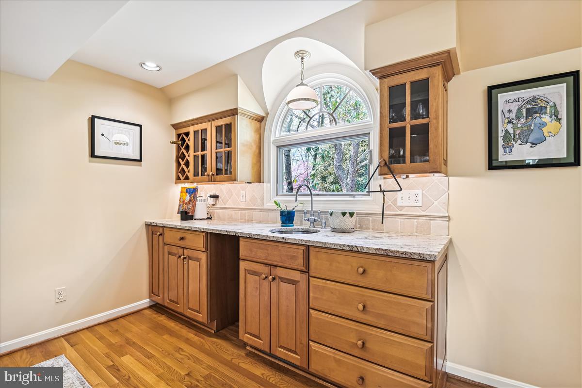 BRIDLESHIRE - Residential