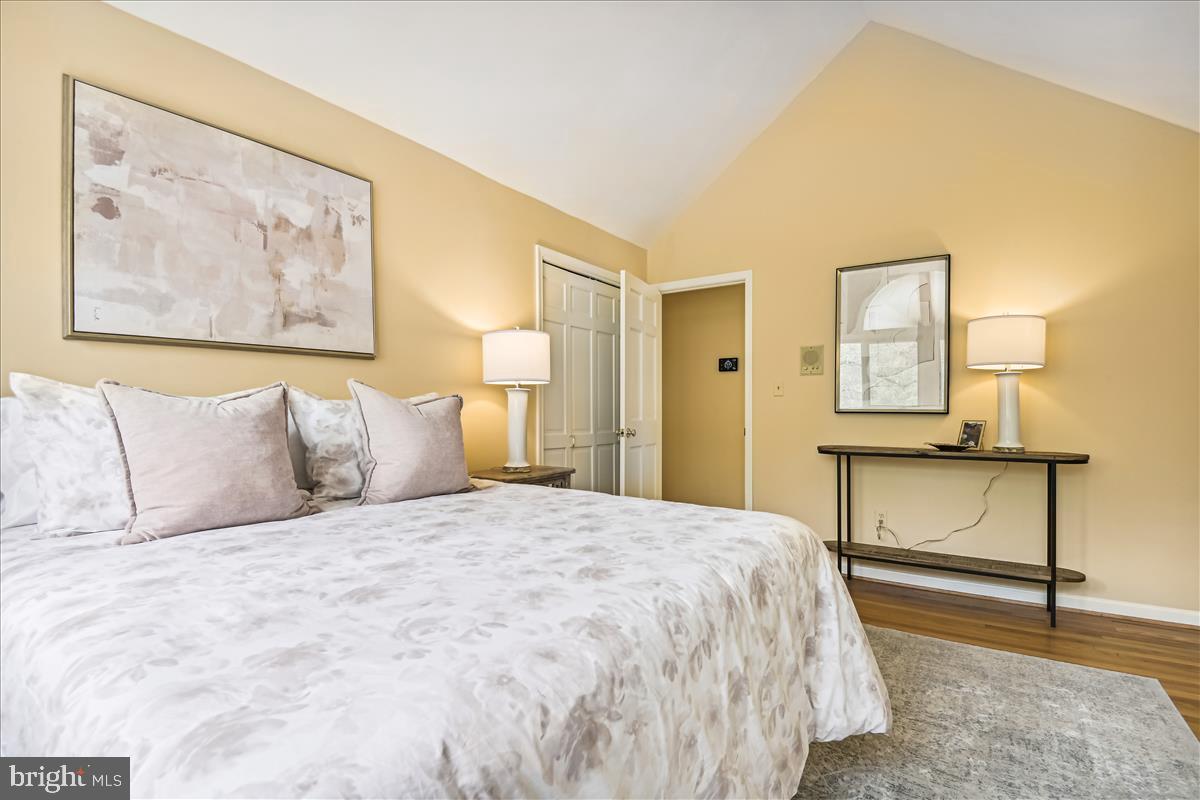 BRIDLESHIRE - Residential