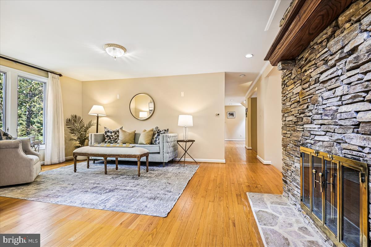 BRIDLESHIRE - Residential