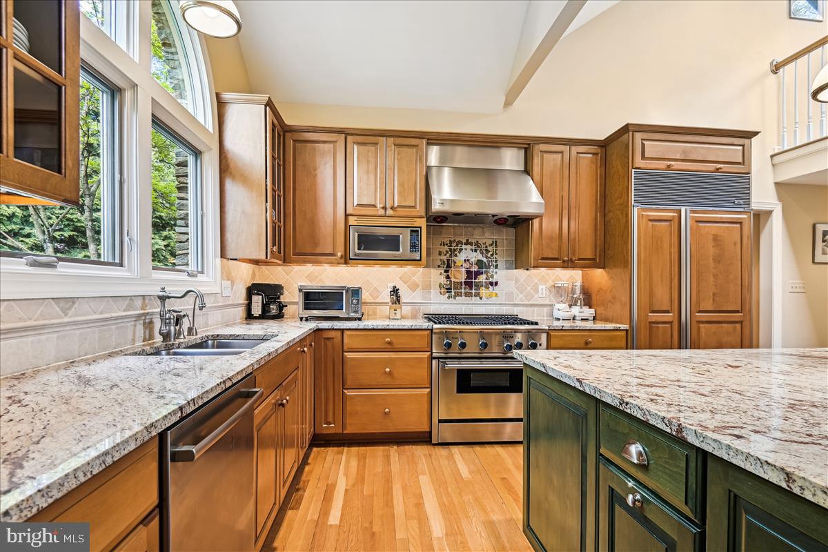 BRIDLESHIRE - Residential