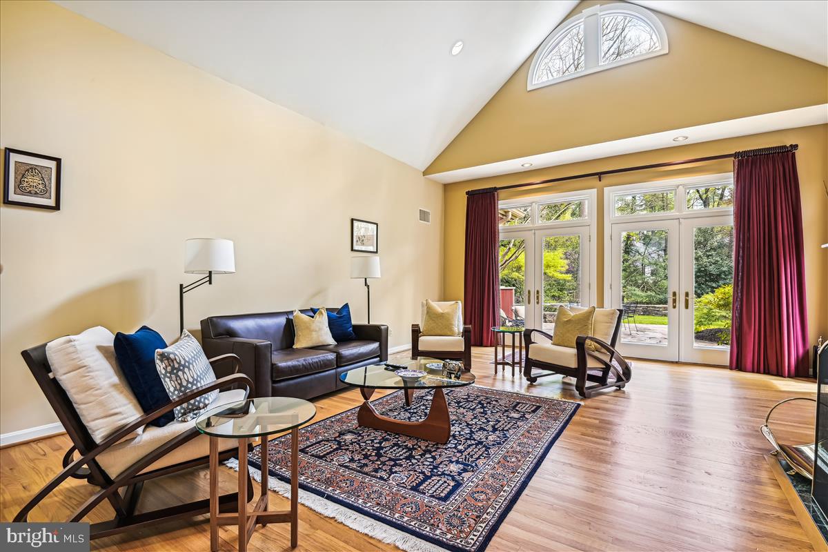 BRIDLESHIRE - Residential