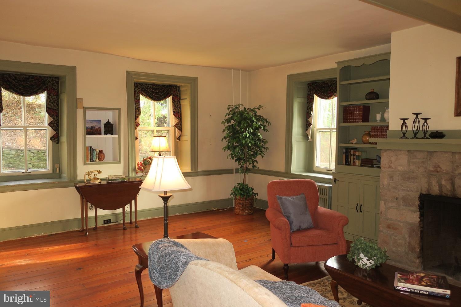 MYERSTOWN AREA - Residential