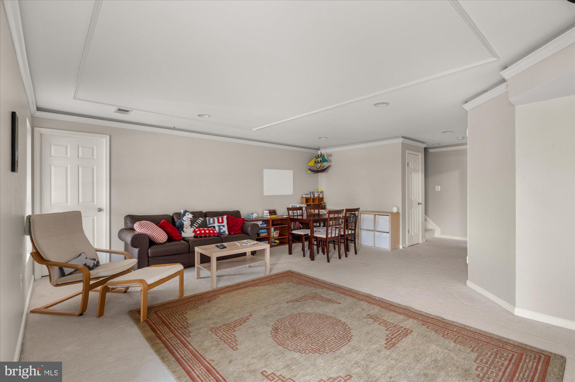 ASHBURN VILLAGE - Residential