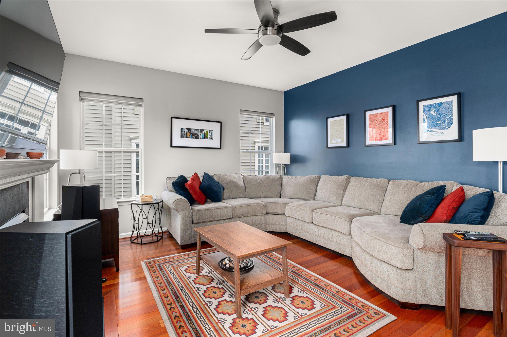 ASHBURN VILLAGE - Residential