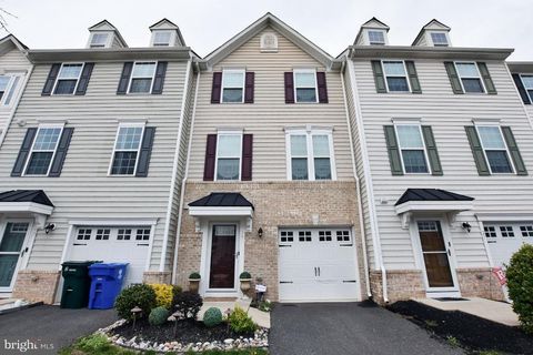 19 ELLA LANE EASTAMPTON NJ 08060
