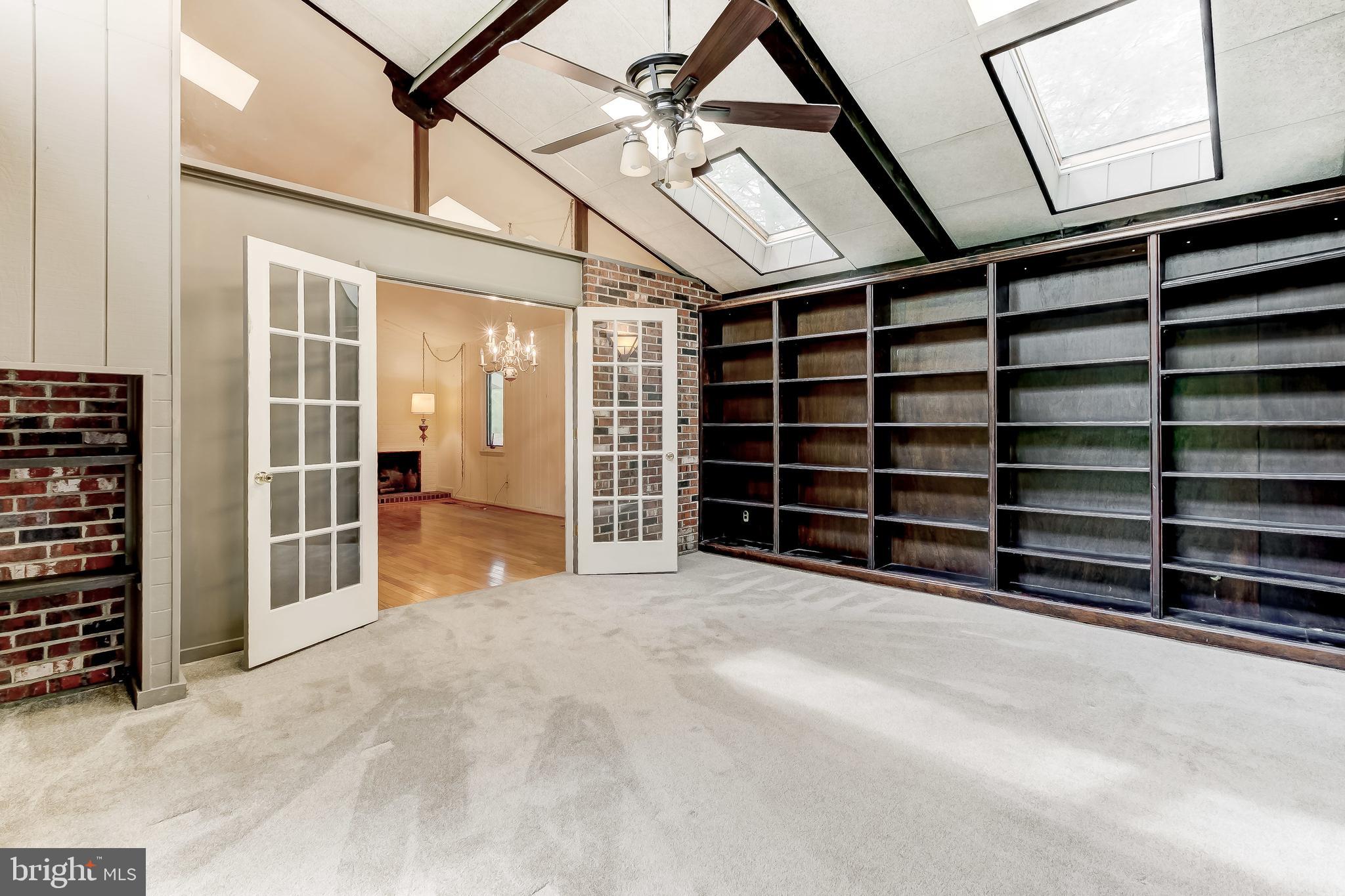 HUNTINGTON - Residential