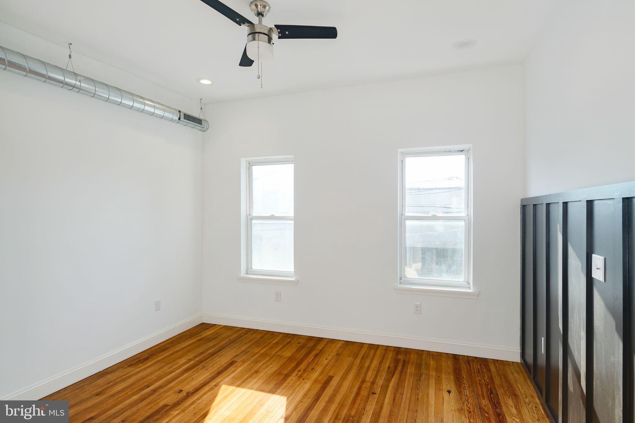 PORT RICHMOND - Residential