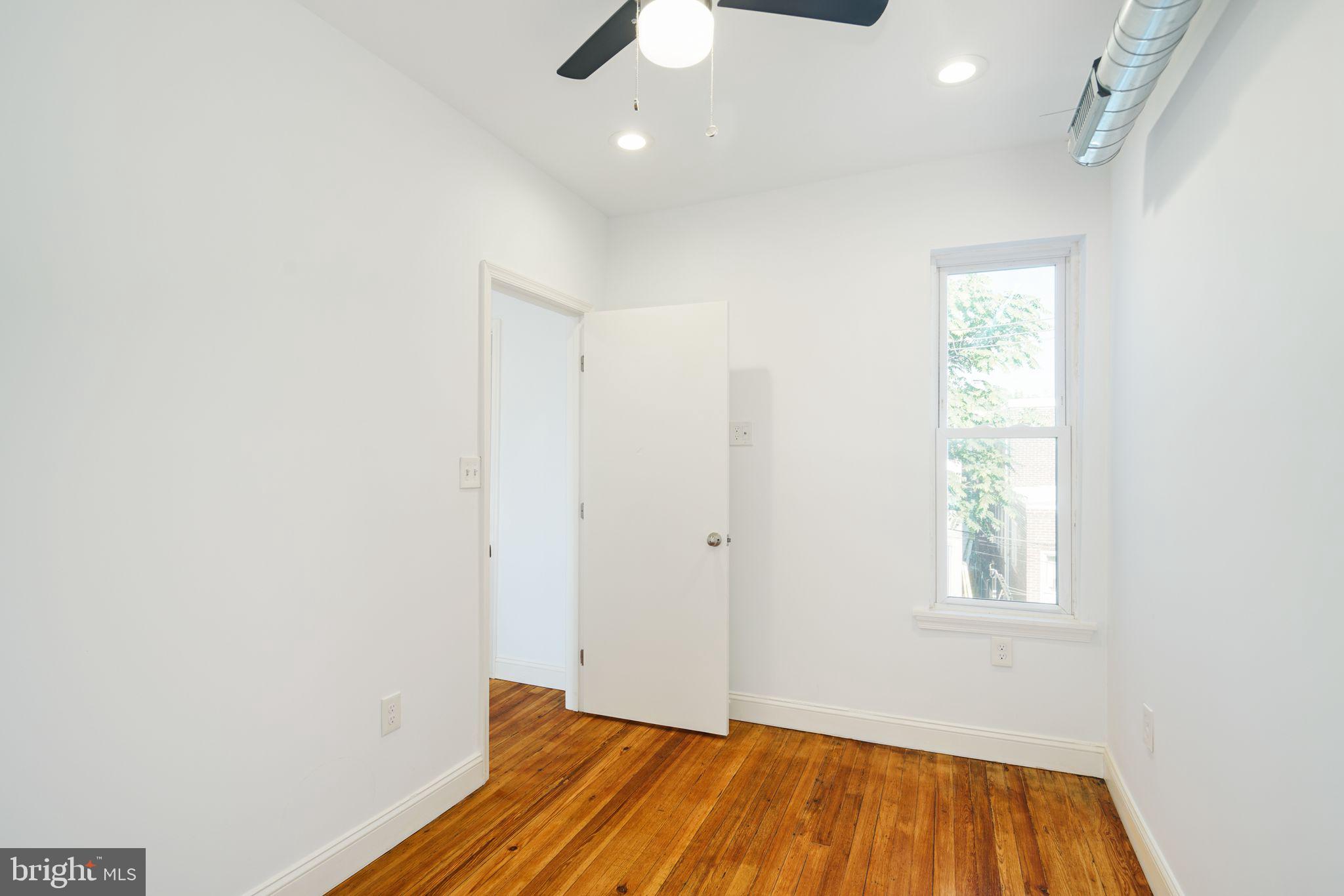 PORT RICHMOND - Residential