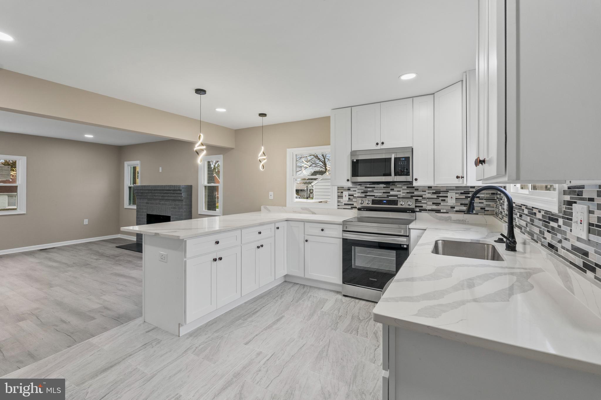 BALTIMORE HIGHLANDS - Residential