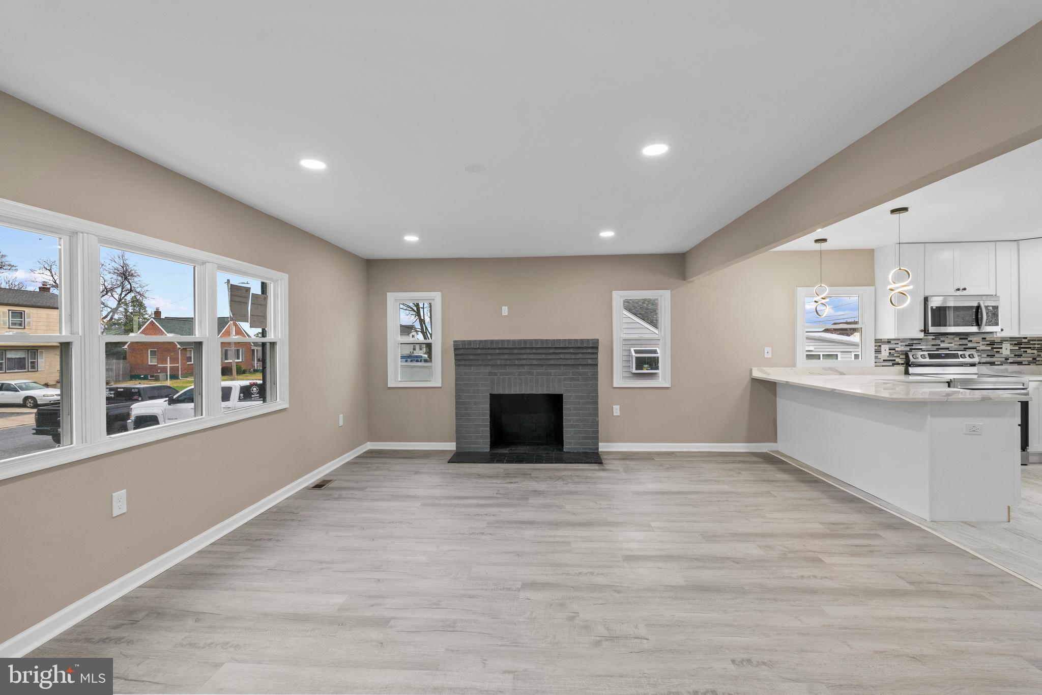 BALTIMORE HIGHLANDS - Residential