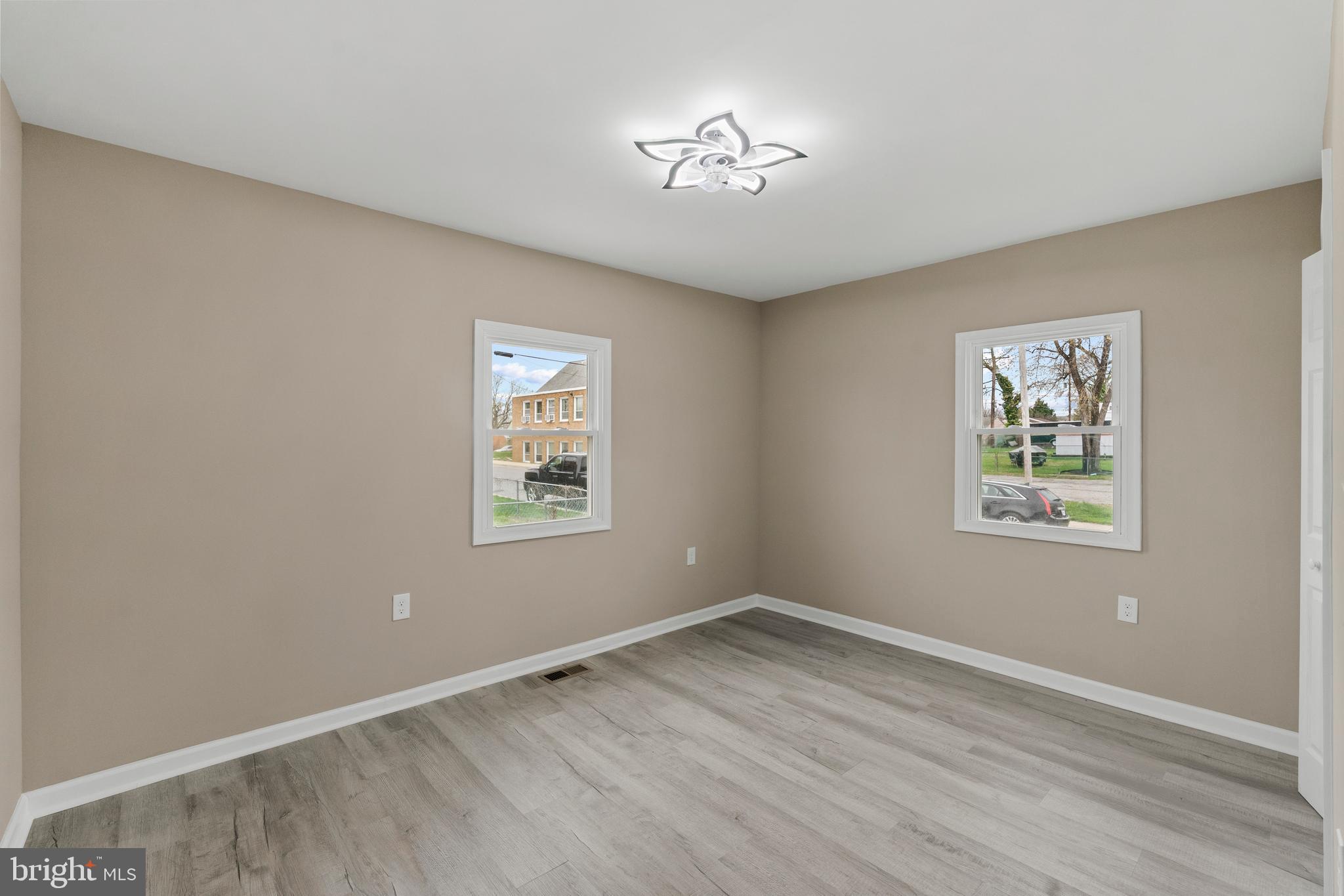 BALTIMORE HIGHLANDS - Residential