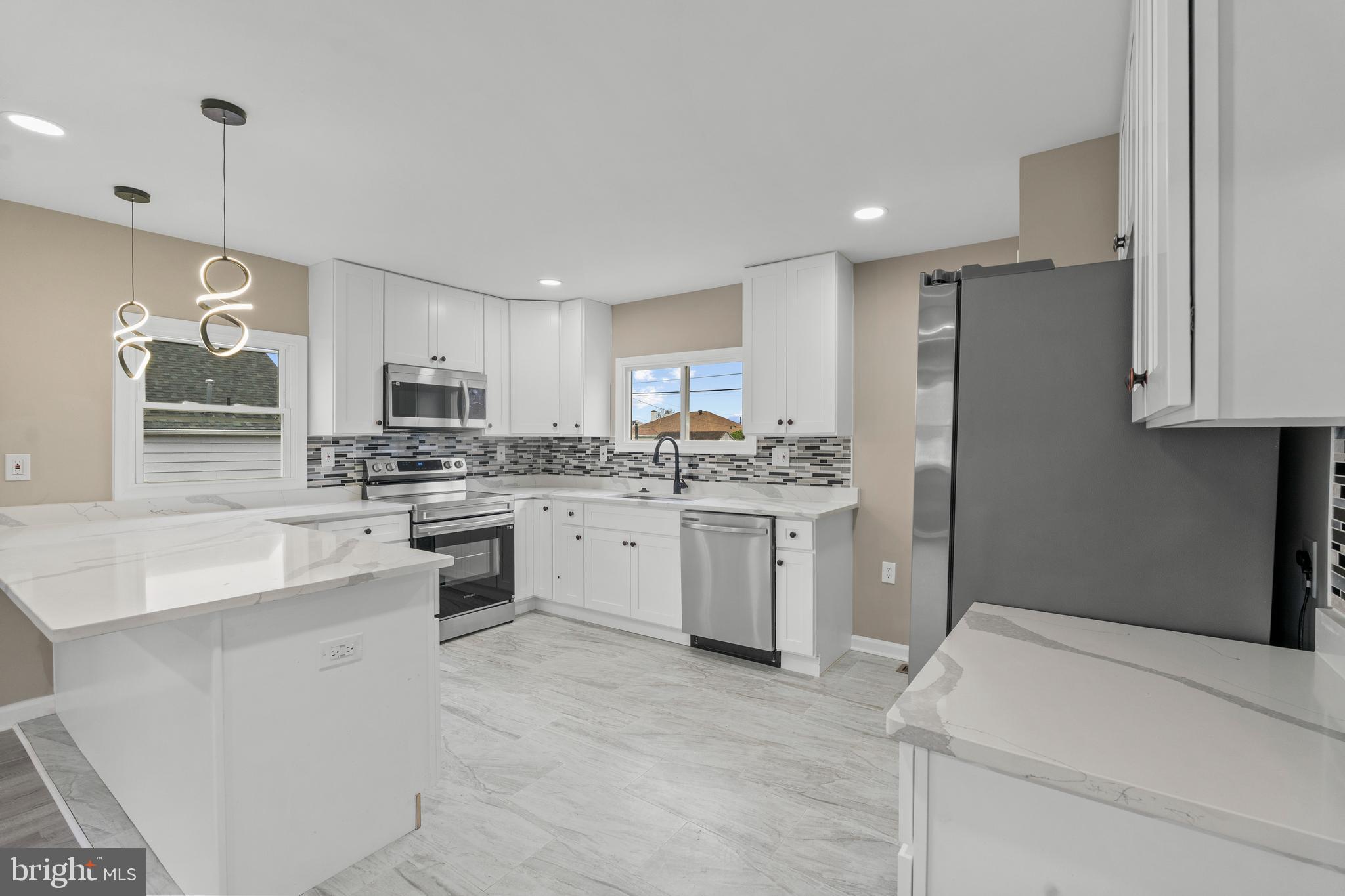 BALTIMORE HIGHLANDS - Residential