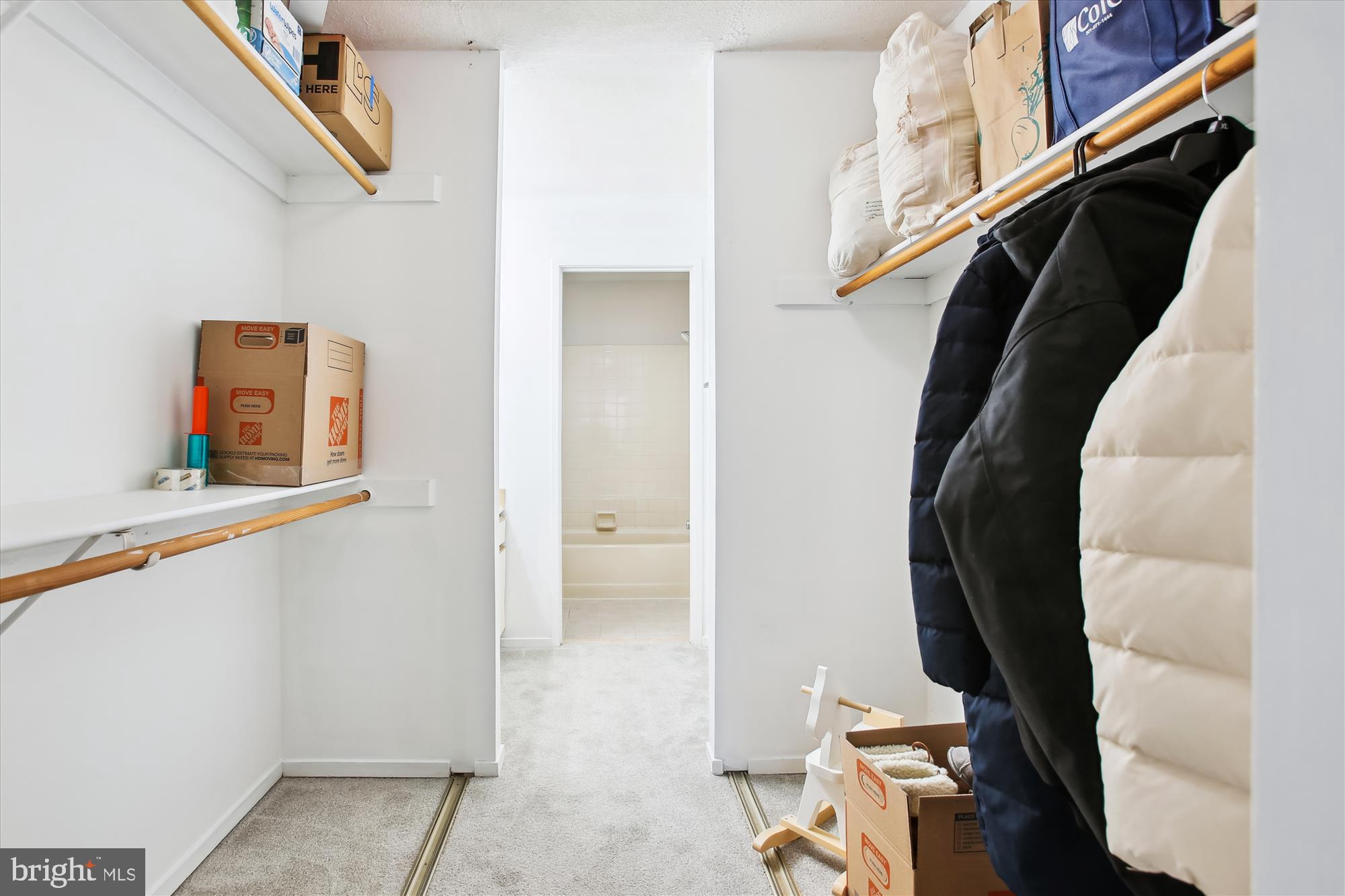 VILLARIDGE - Residential