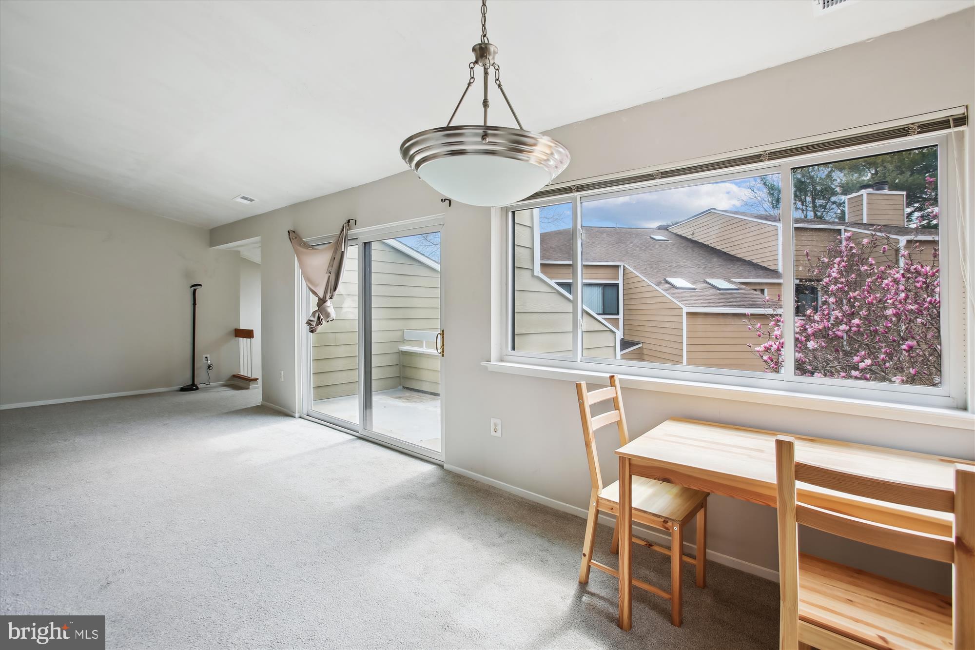 1925 VILLARIDGE DRIVE B