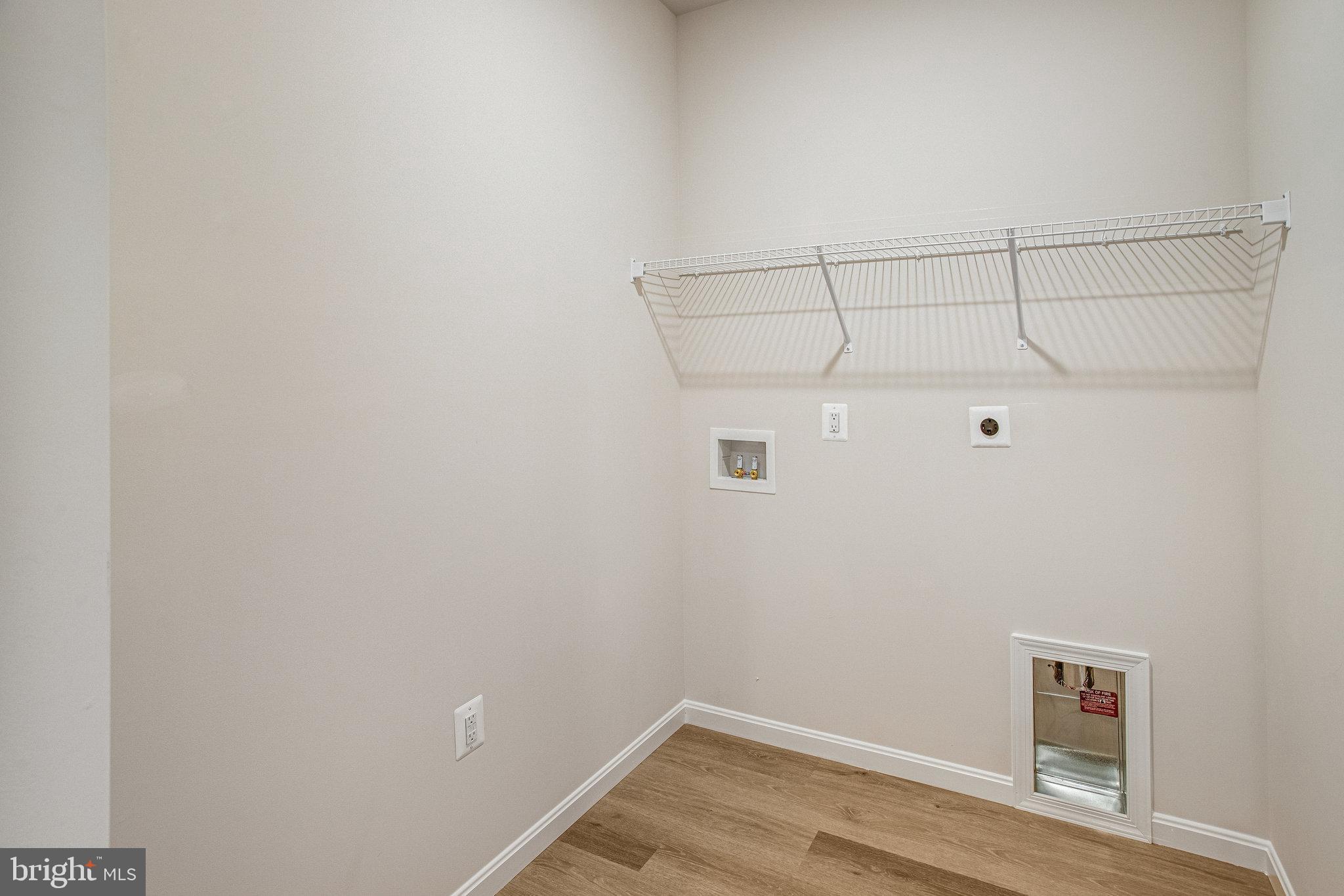 SEASONS AT ROUND MILL MEADOWS - Residential