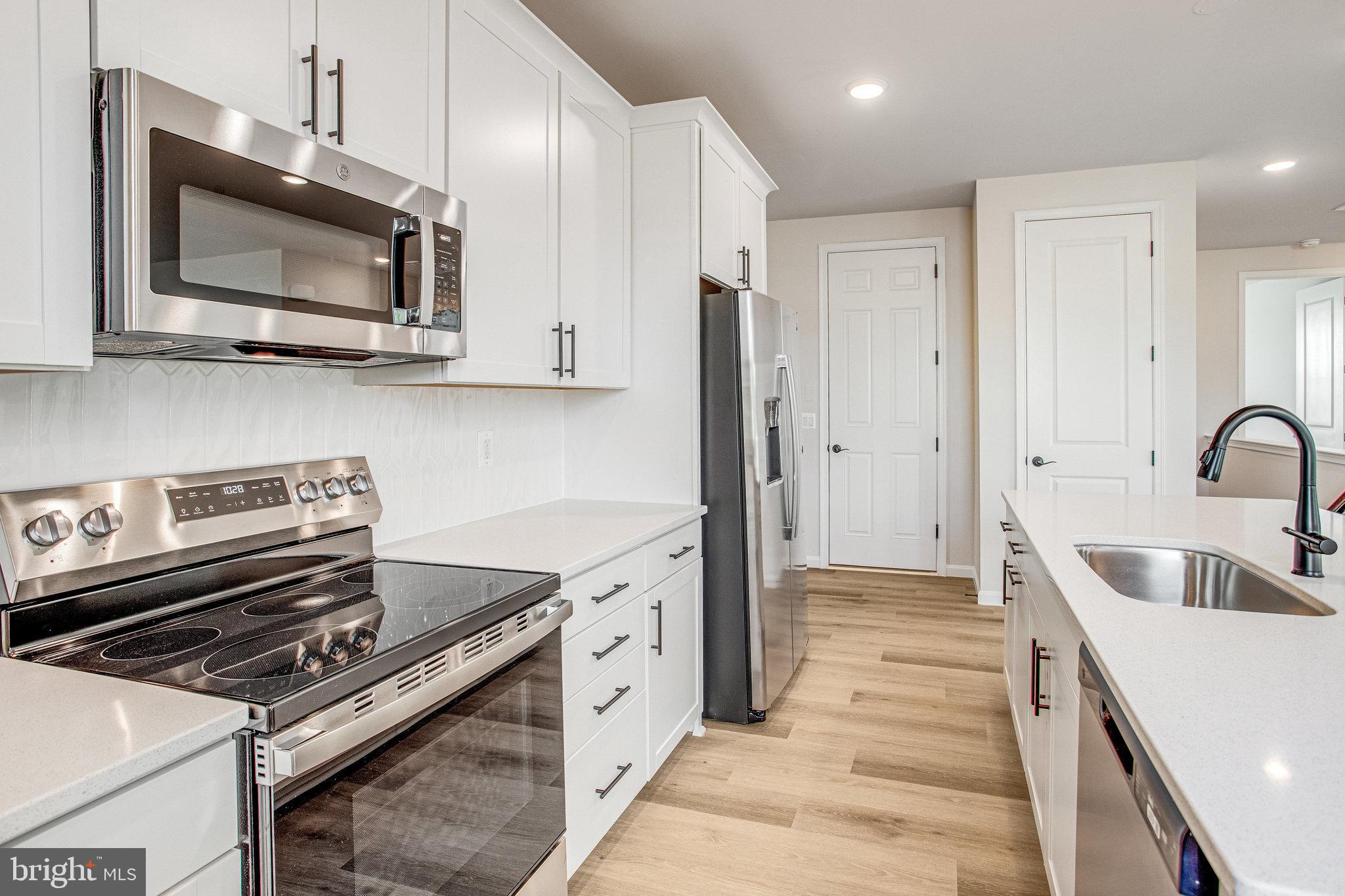 SEASONS AT ROUND MILL MEADOWS - Residential