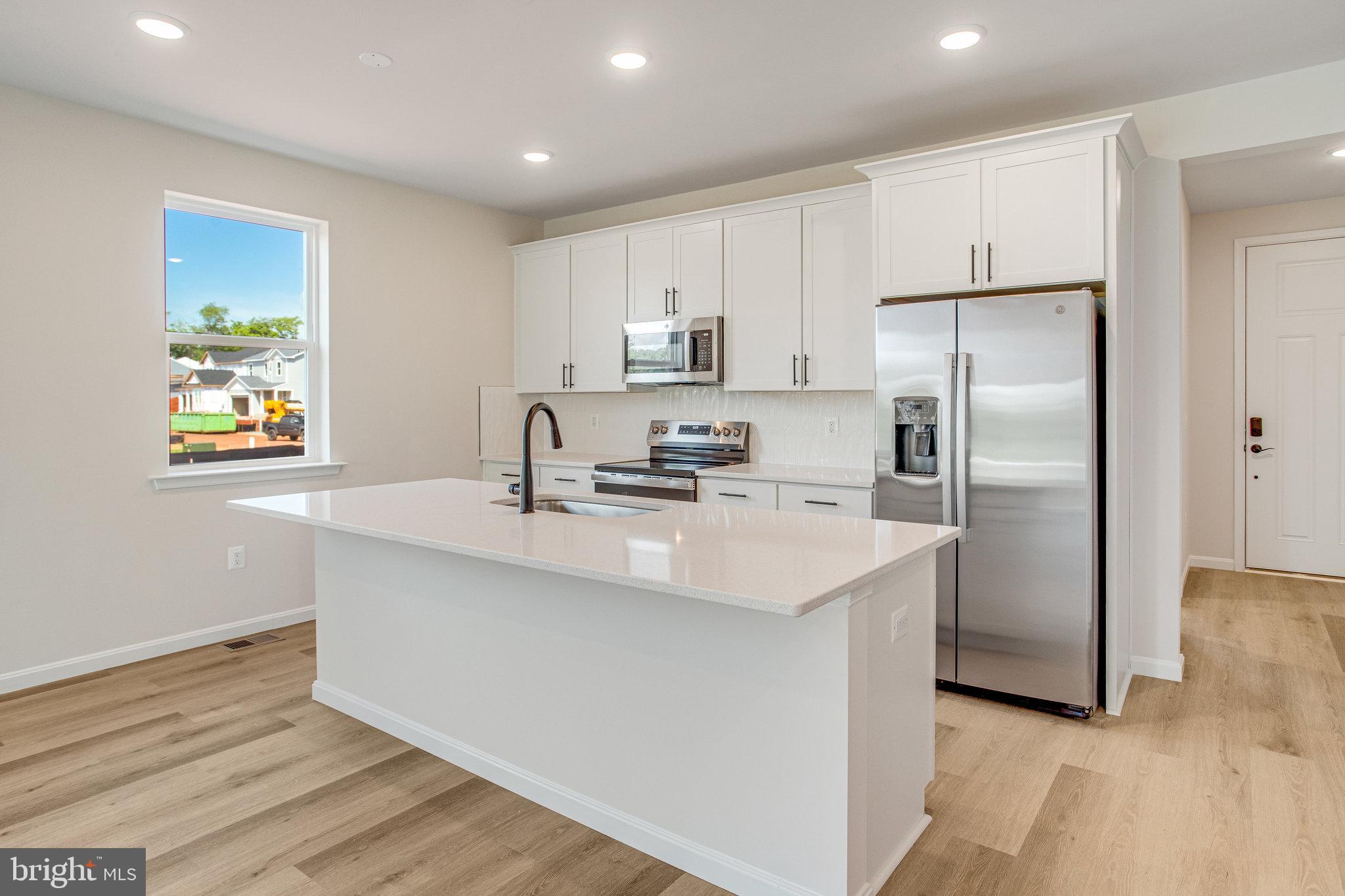 SEASONS AT ROUND MILL MEADOWS - Residential