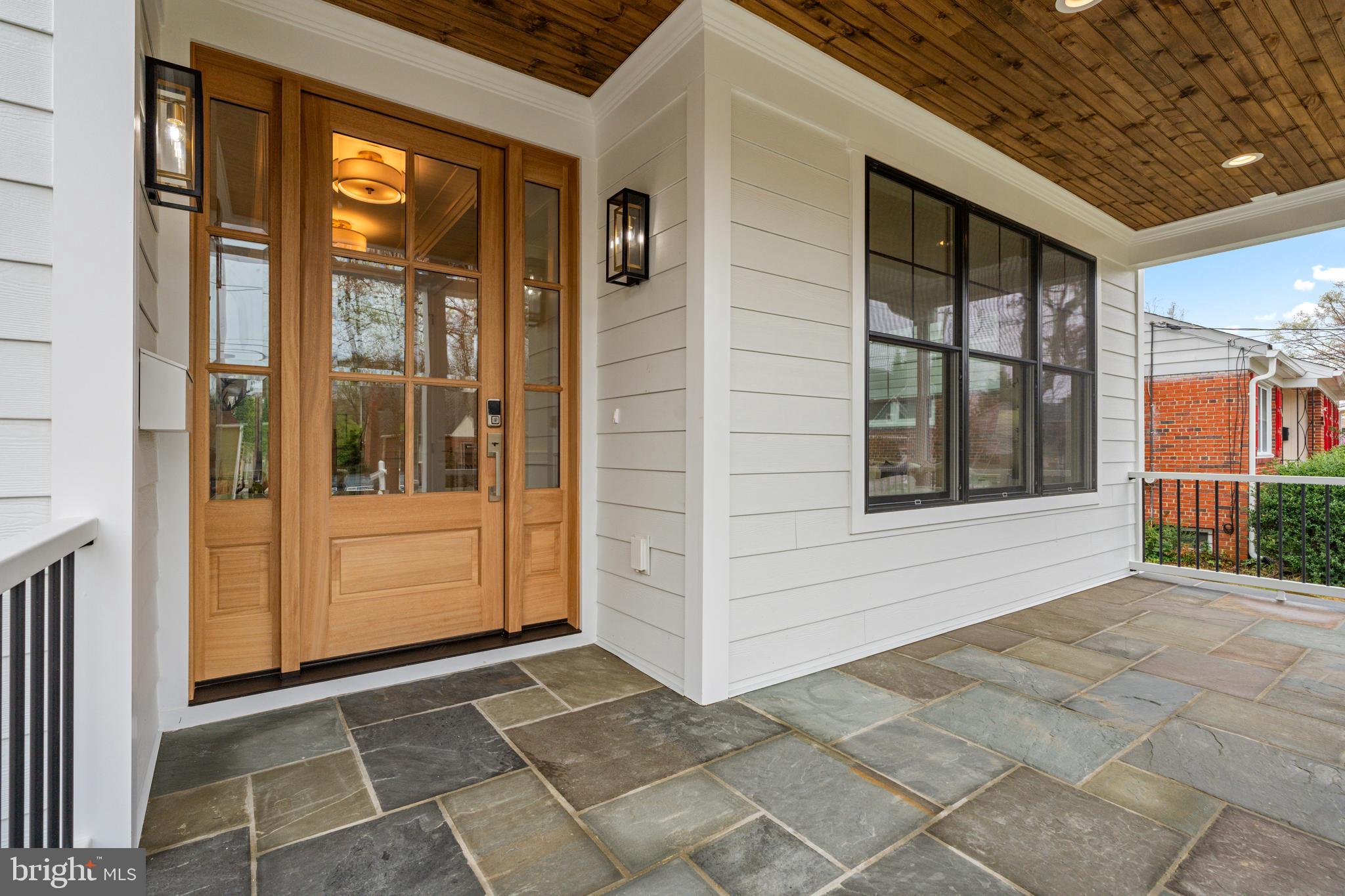 9211 VILLA DRIVE