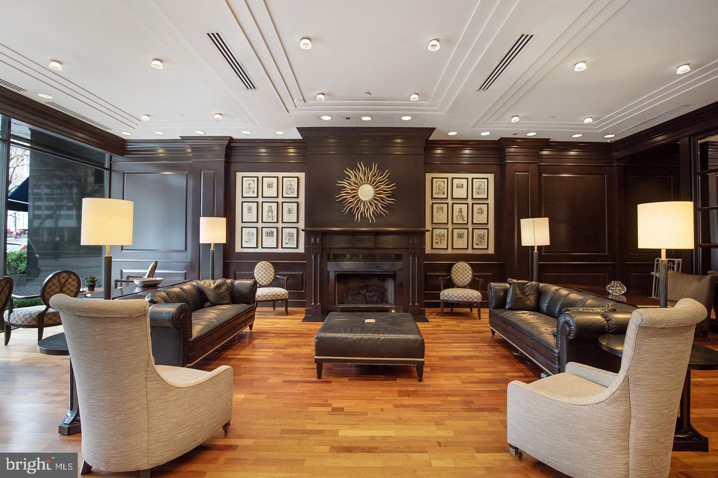 RITTENHOUSE SQUARE - Residential
