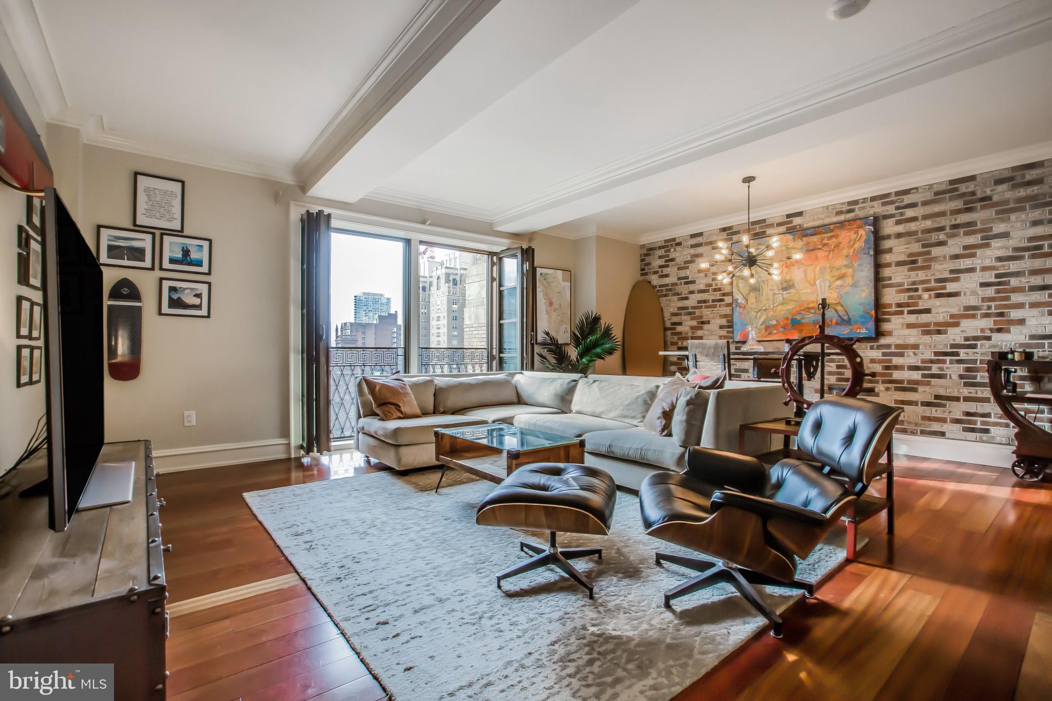 RITTENHOUSE SQUARE - Residential