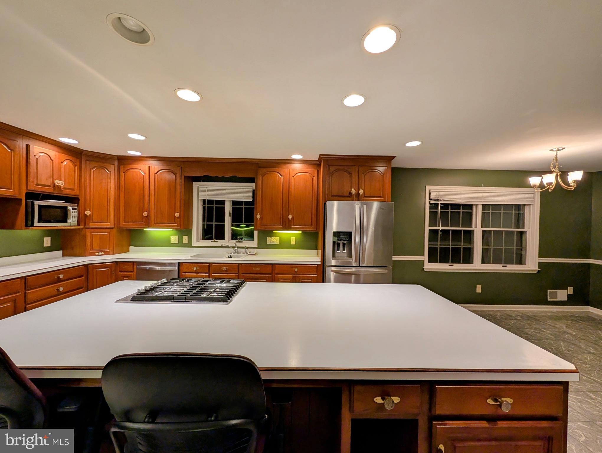 507 BROOKVIEW DRIVE