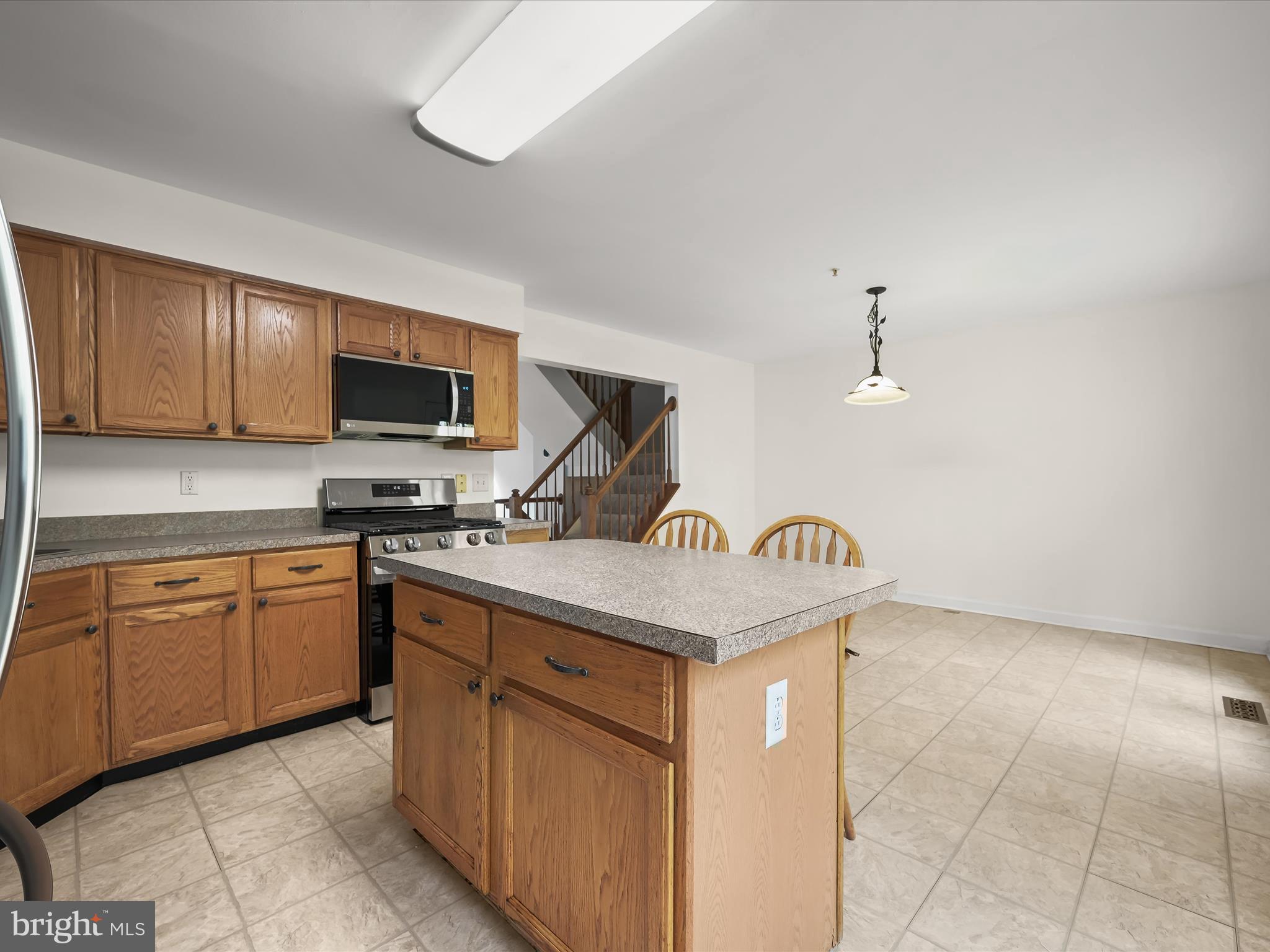 RUSSETT - Residential