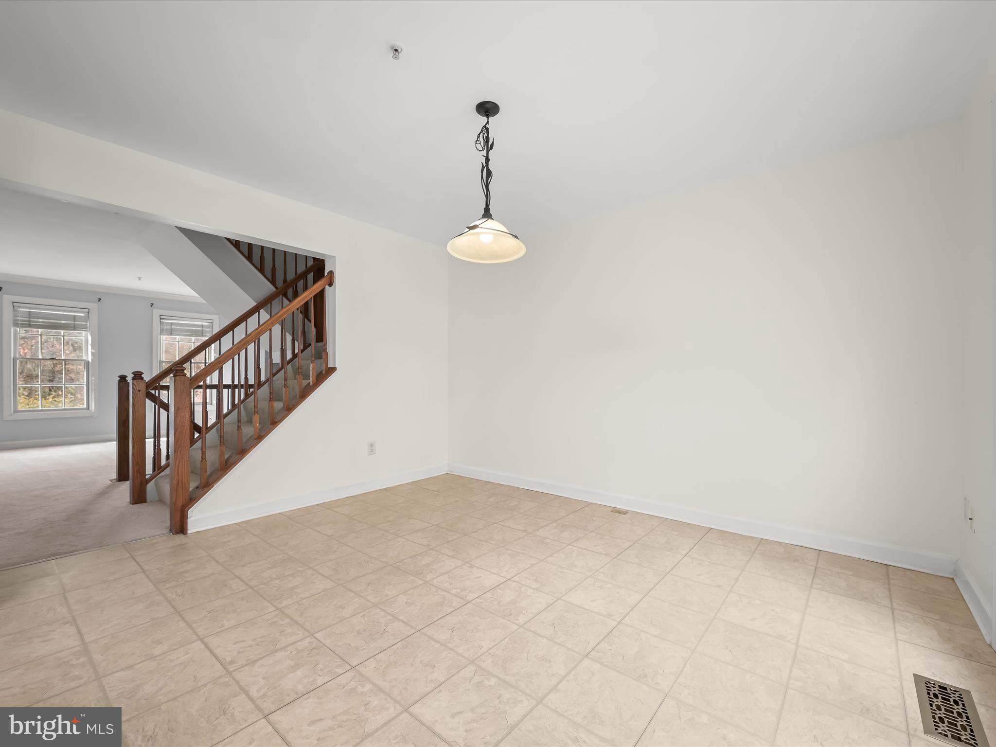 RUSSETT - Residential