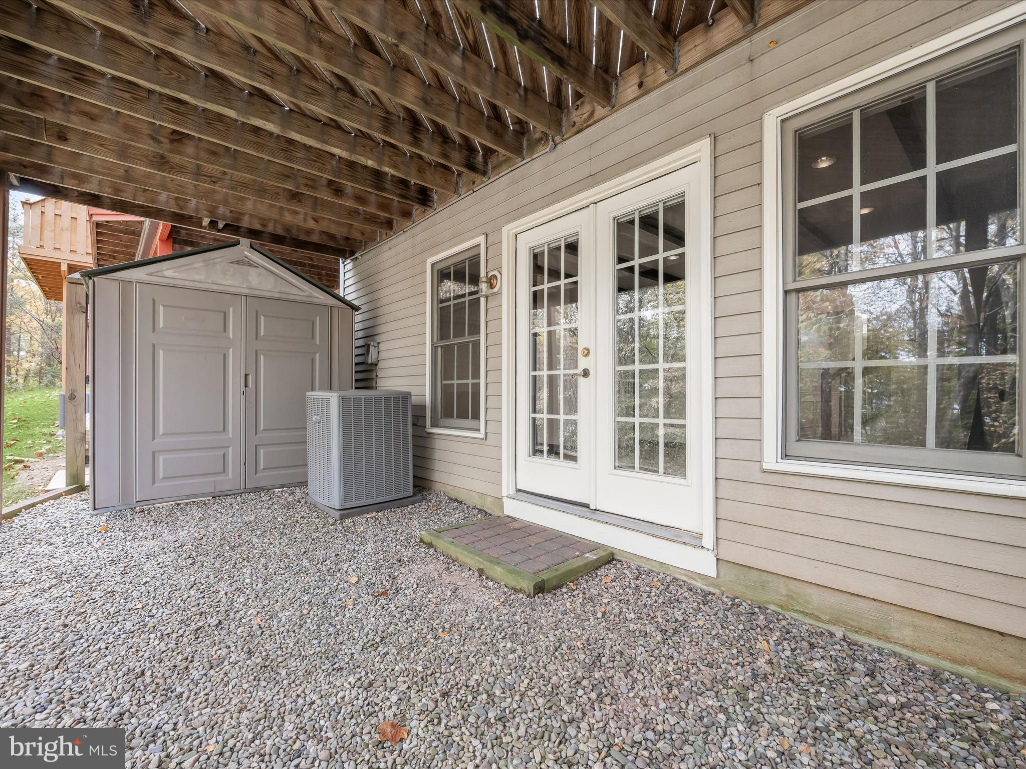 RUSSETT - Residential