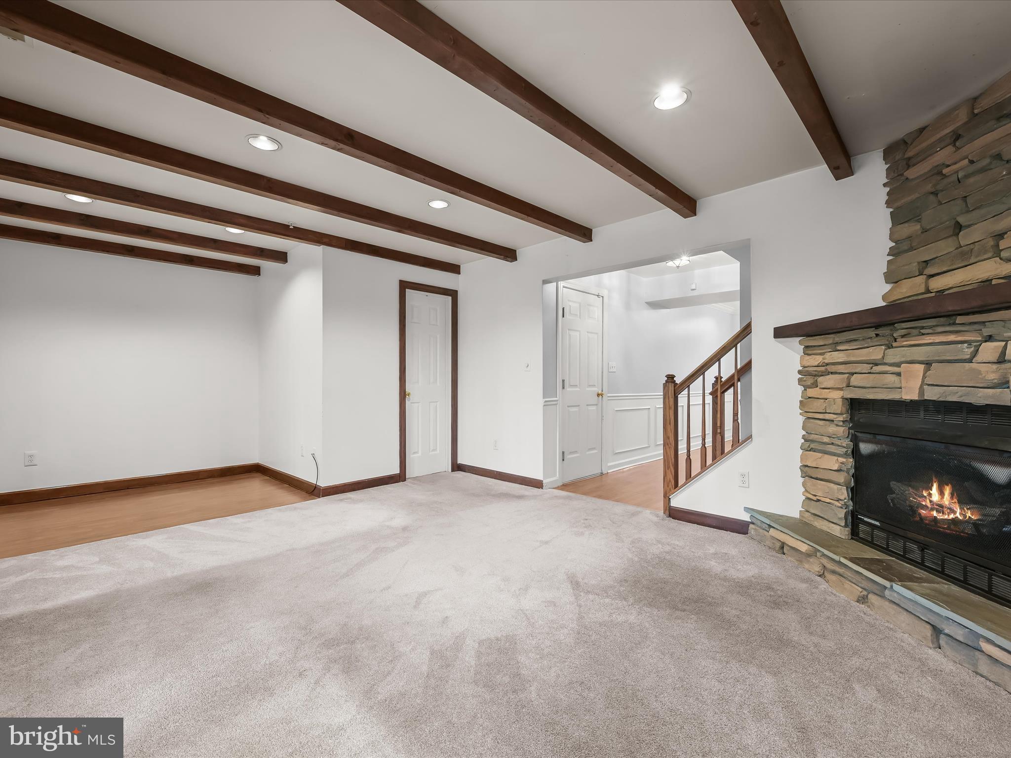 RUSSETT - Residential