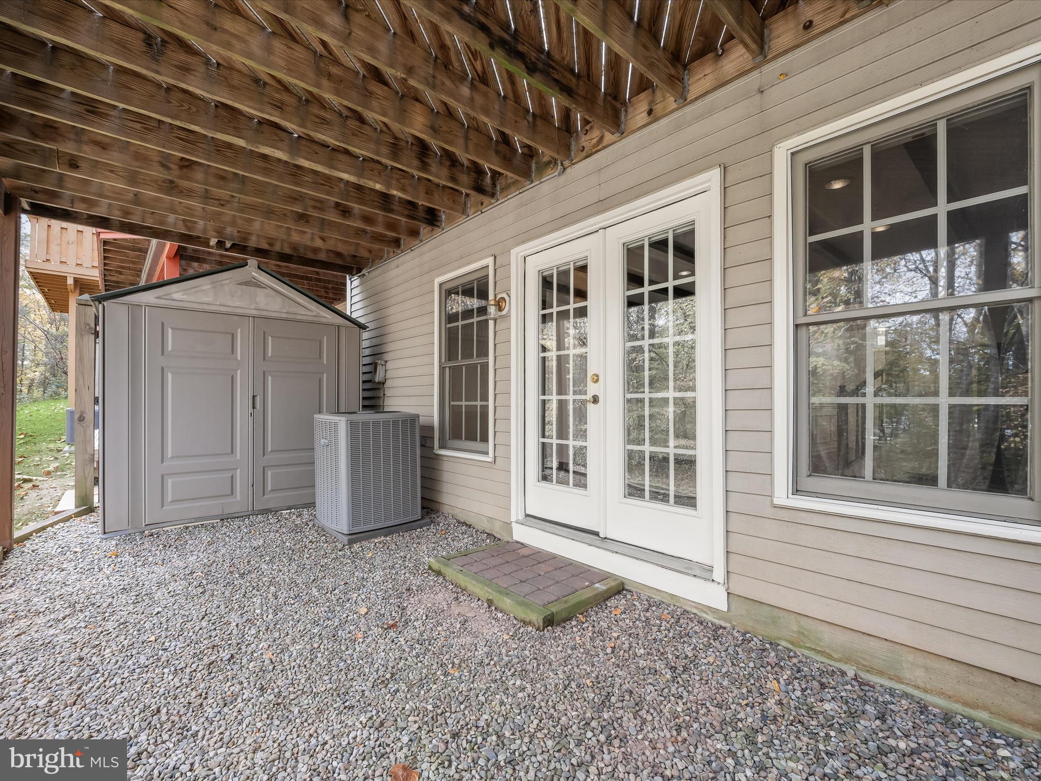 RUSSETT - Residential