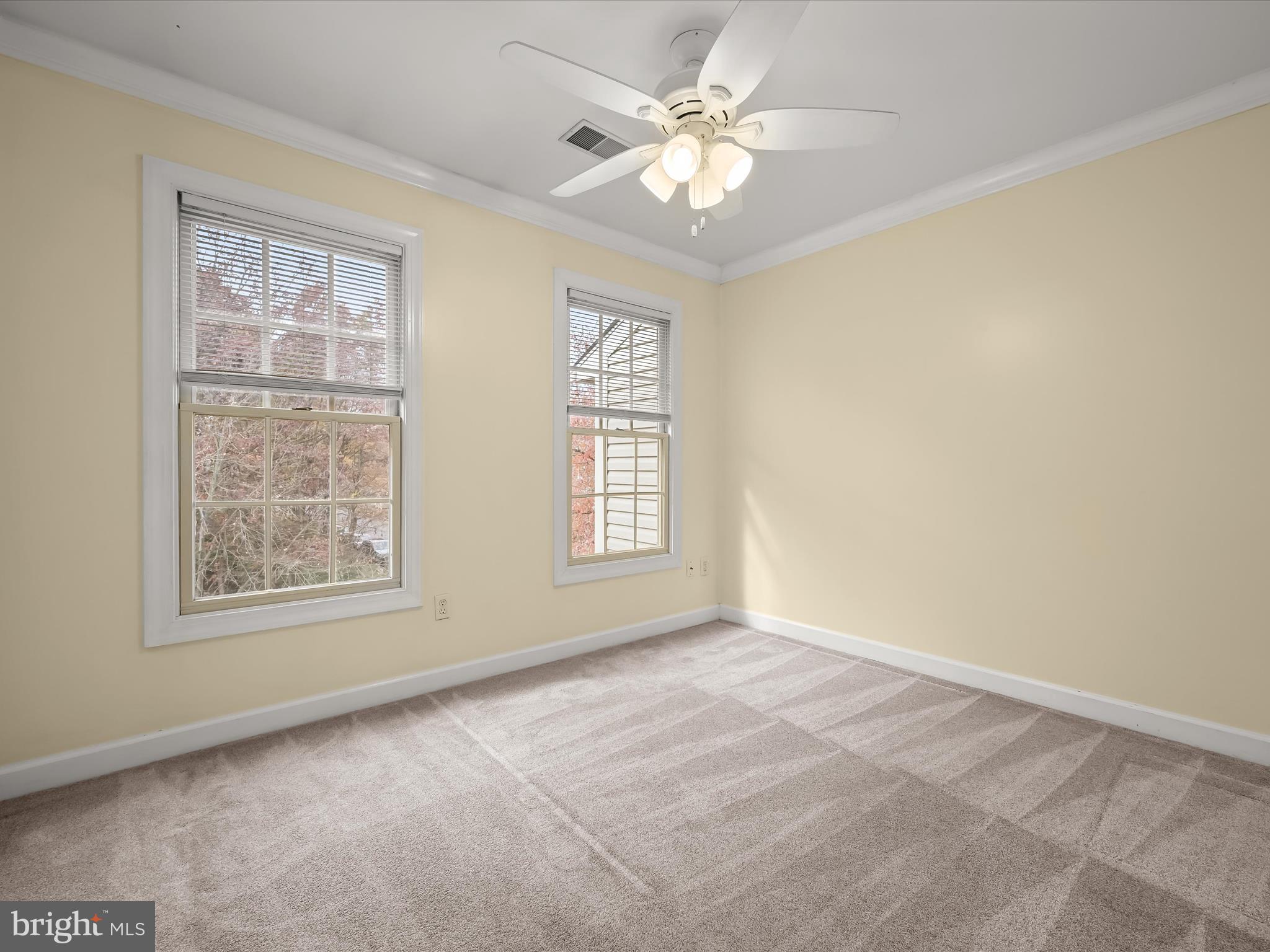 RUSSETT - Residential