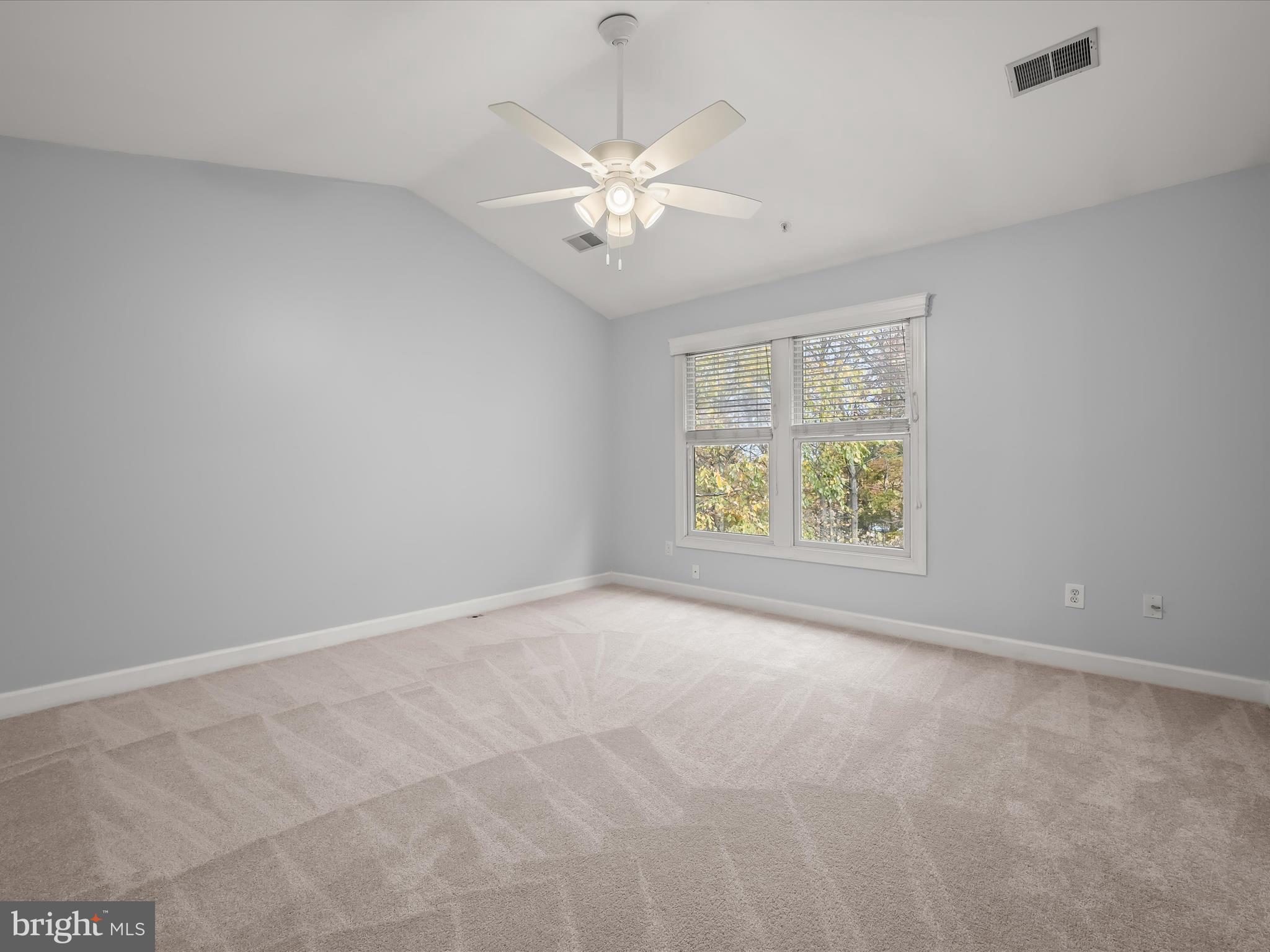 RUSSETT - Residential