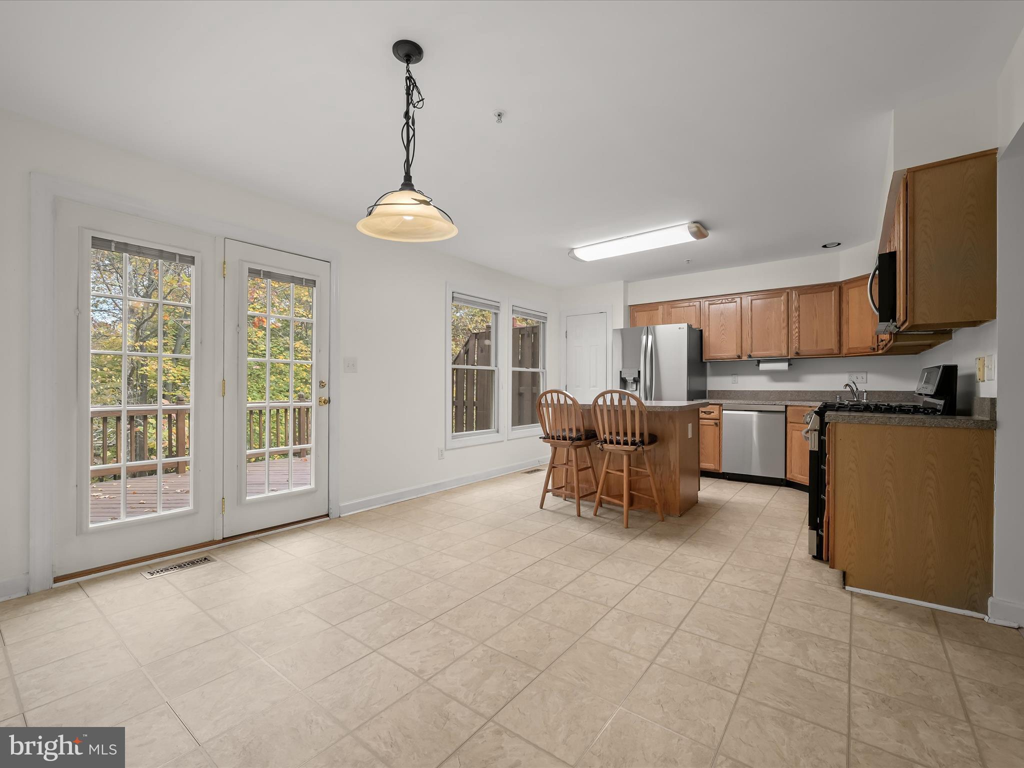 RUSSETT - Residential