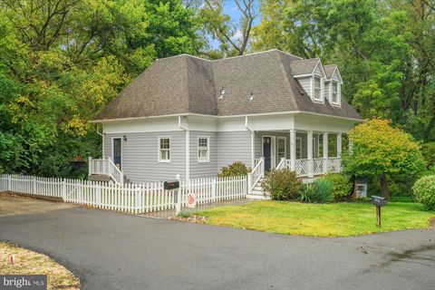 Photo of 4111 Jones Bridge Road, CHEVY CHASE, MD 20815 (MLS # MDMC2198584)
